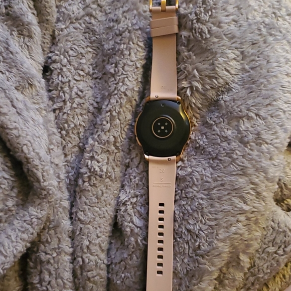 Galaxy watch main image 8
